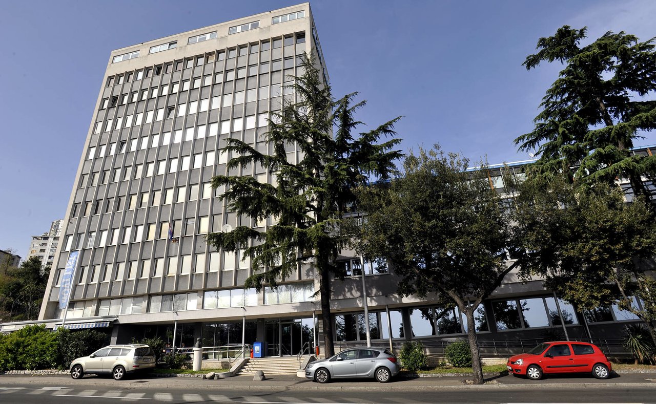 Media Solutions hätte nicht die Zustimmung der AZTN für den Erwerb von Novi list einholen sollen