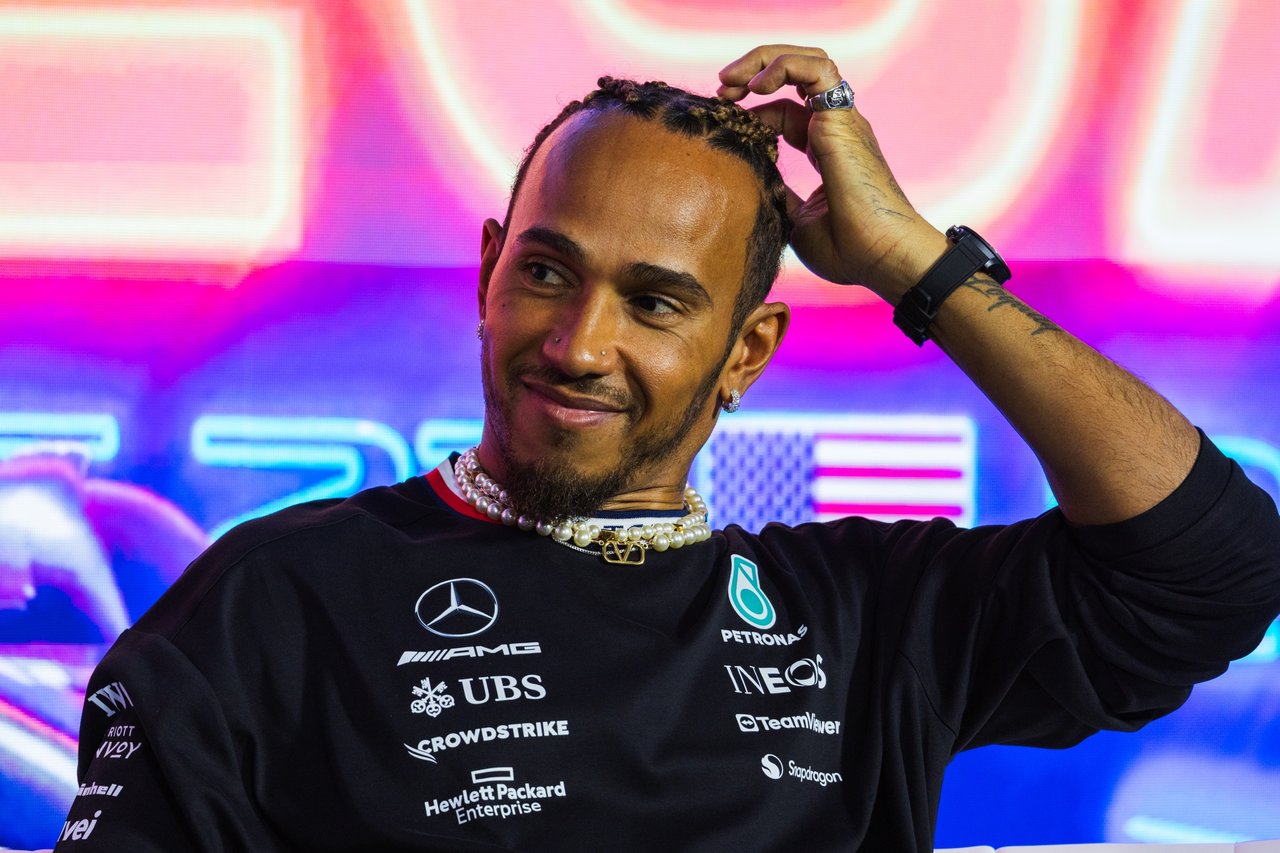 Lewis Hamilton wechselt zu Ferrari, Unternehmenswert steigt innerhalb eines Tages um sieben Milliarden Dollar