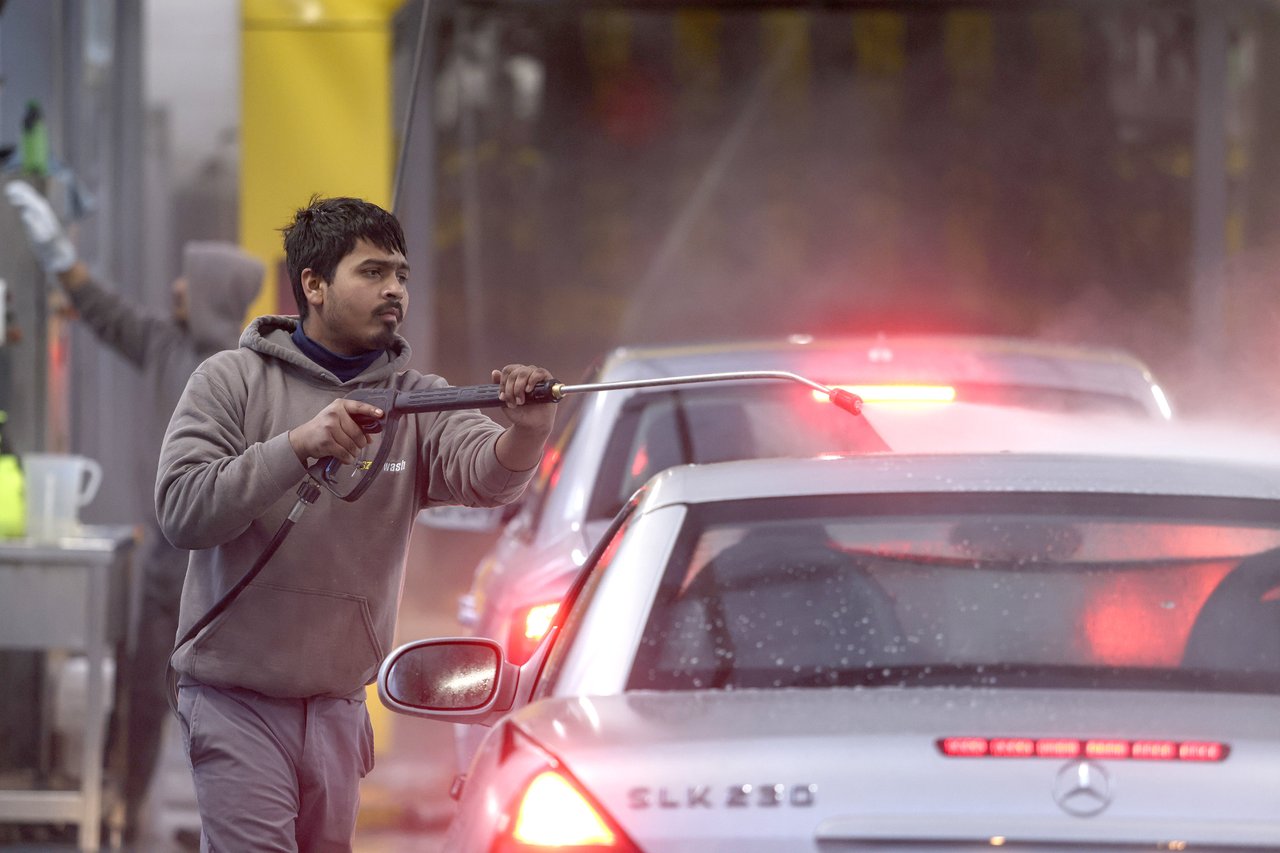 Person 2024 ist ein Nepali. Er vereinte Mira Bulj und Katarina Peović