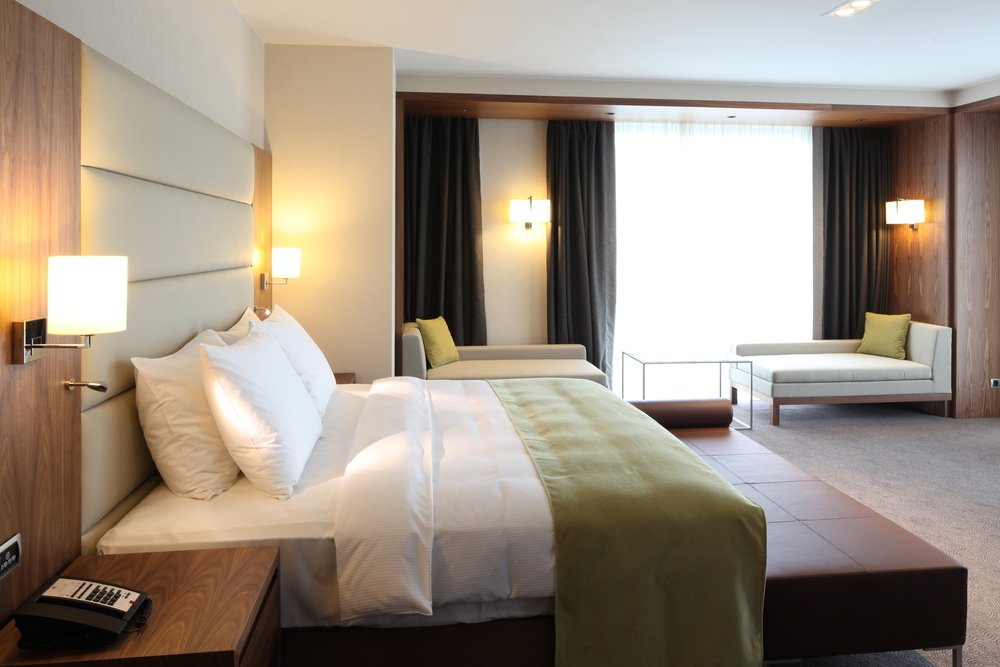 In der gewerblichen Unterkunft stiegen 2023 die Übernachtungen auf 92,4 Millionen, das größte Wachstum in Hotels