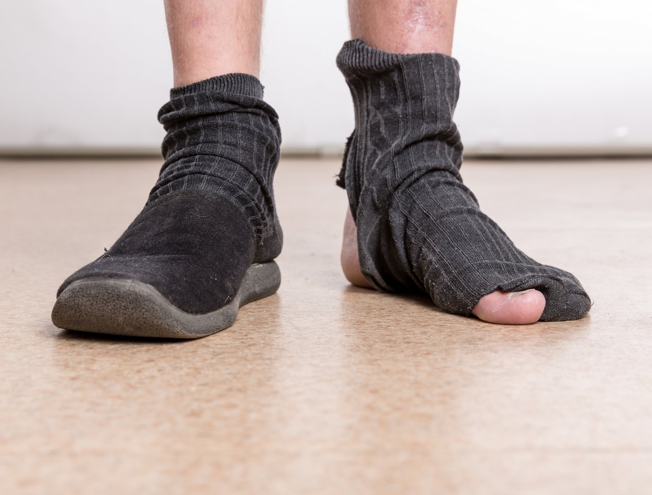 Junge Chinesen erscheinen ’schmuddelig‘ zur Arbeit, um gegen niedrige Löhne zu protestieren