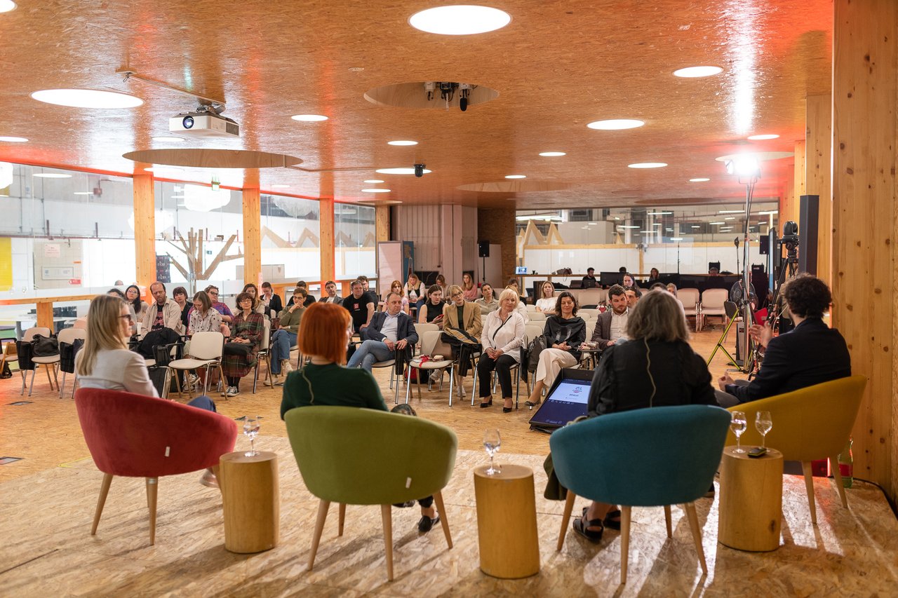 Obwohl sie in MINT-Bereichen hervorragend abschneiden, sind weibliche Schüler nicht an einer Karriere in der Programmierung interessiert