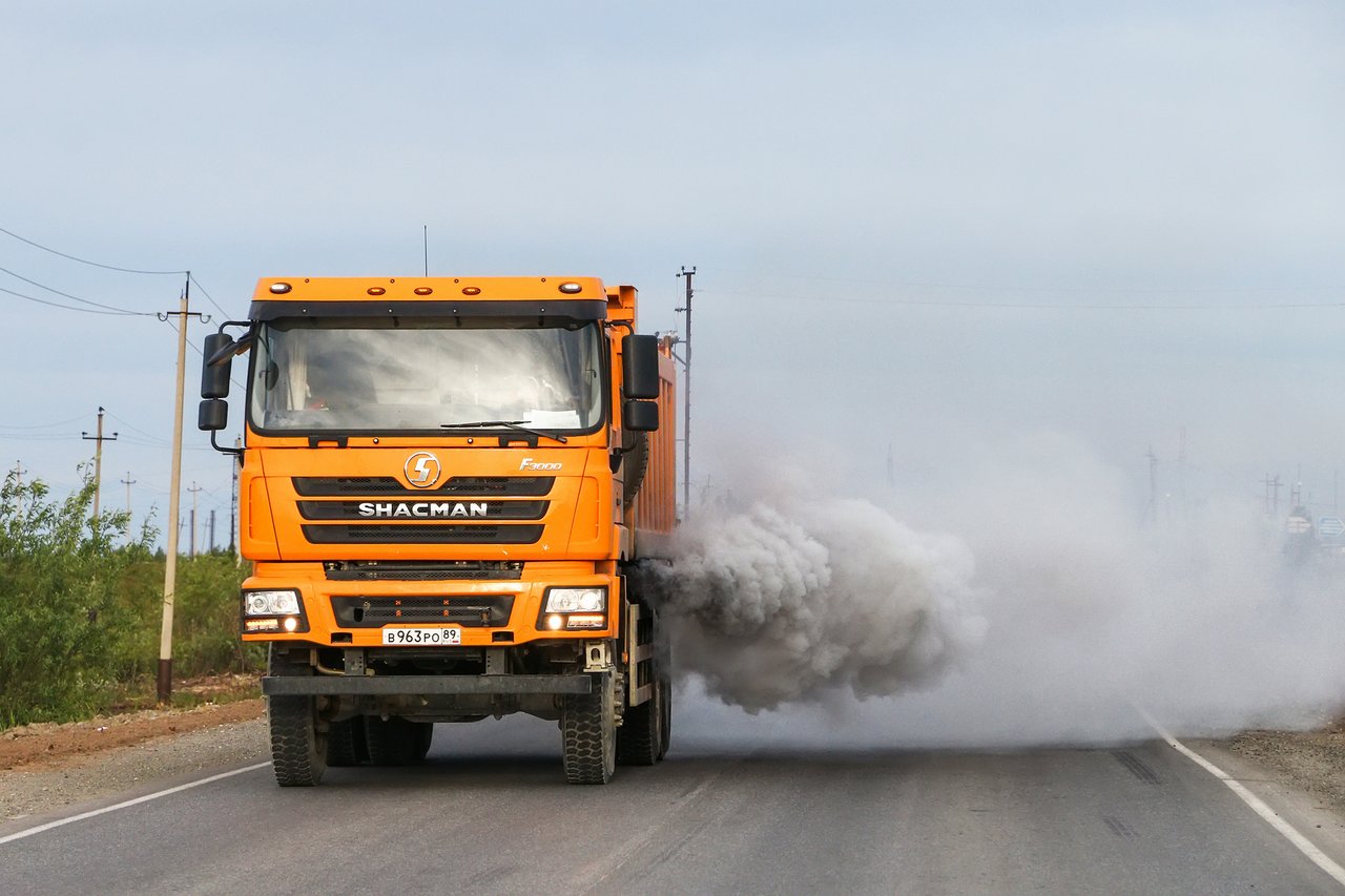 EU verschärft Vorschriften zur Reduzierung von Emissionen aus Lkw, Bussen und anderen schweren Fahrzeugen