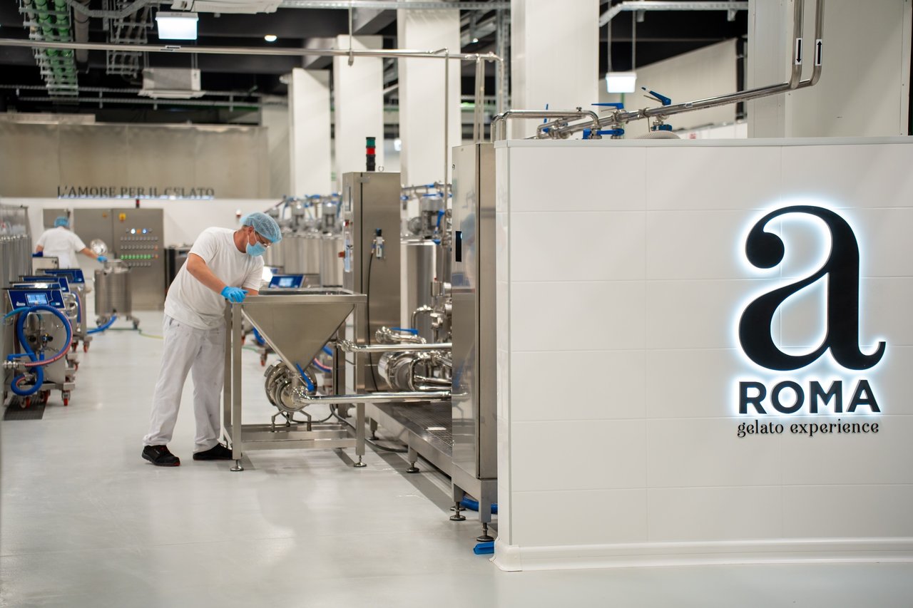 aROMA gelato plans to reach one hundred locations in the region and just as many internationally within five years