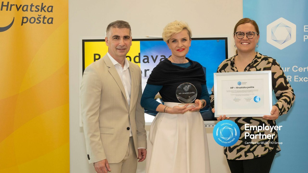 Hrvatska pošta hat das Zertifikat Arbeitgeberpartner erhalten, eine Anerkennung der SELECTIO-Gruppe für die Qualität am Arbeitsplatz