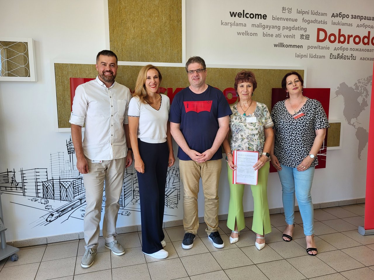 SIKD und ROCKWOOL erreichen Vereinbarung über bessere Bedingungen und höhere Verdienste für Fabrikarbeiter