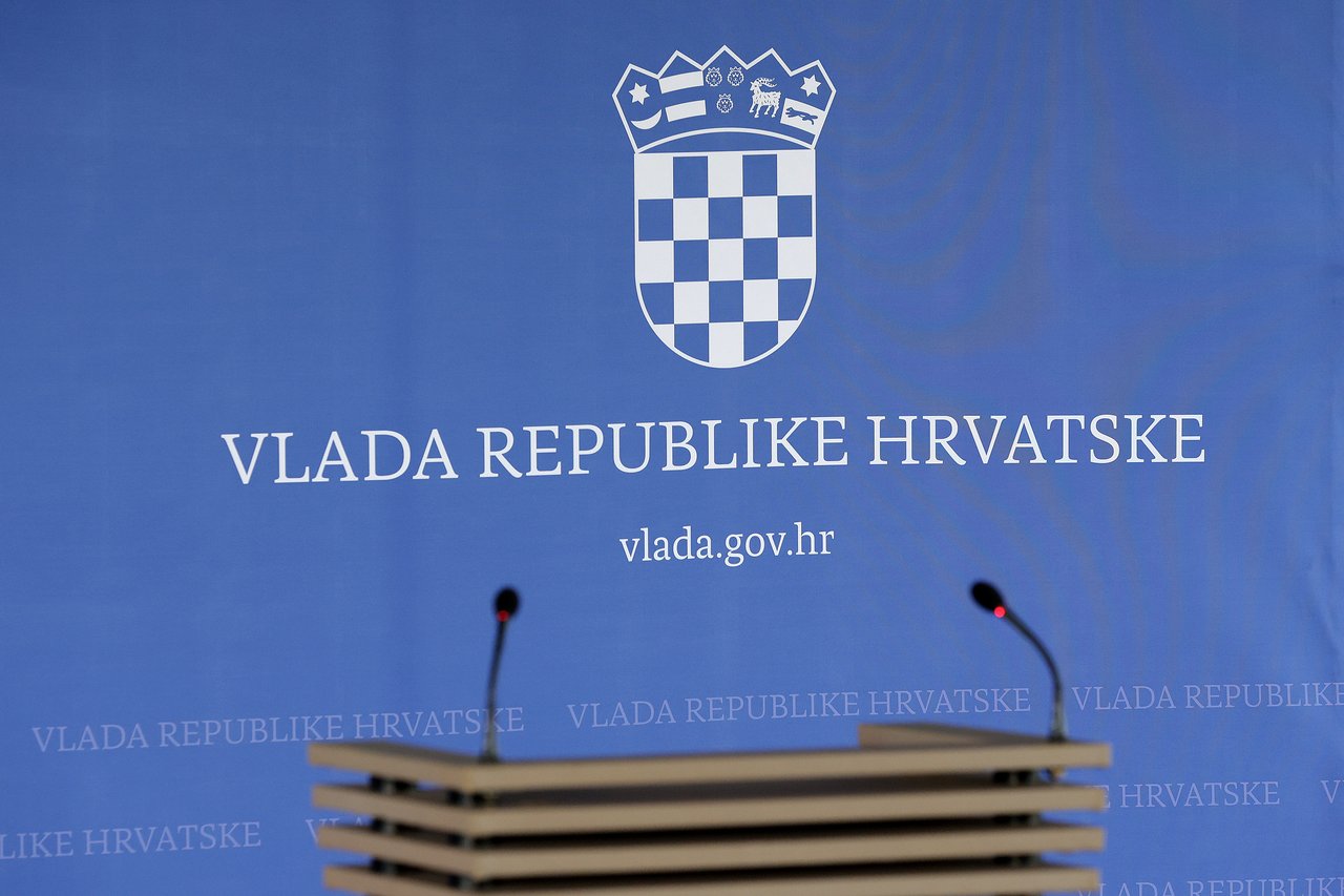 Die Regierung hat ein Paket von Steueränderungen in das parlamentarische Verfahren eingebracht