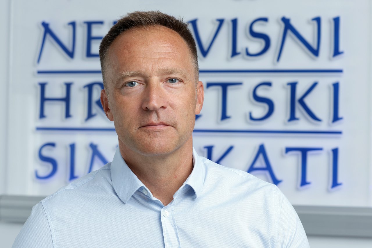 Darije Hanzalek (NHS): Wir müssen verhindern, dass die Arbeitskräfte im ‚Wettlauf nach unten‘ durch Ausländer ersetzt werden