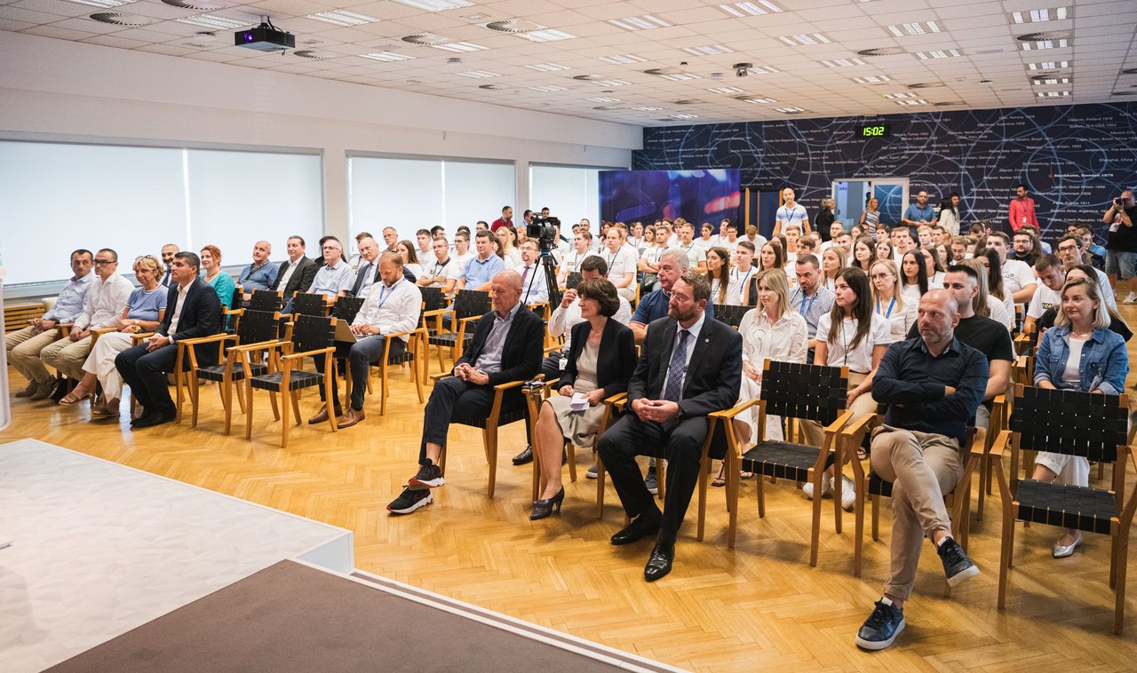 Ein weiteres Ericsson Nikola Tesla Sommercamp für Studenten ist zu Ende gegangen