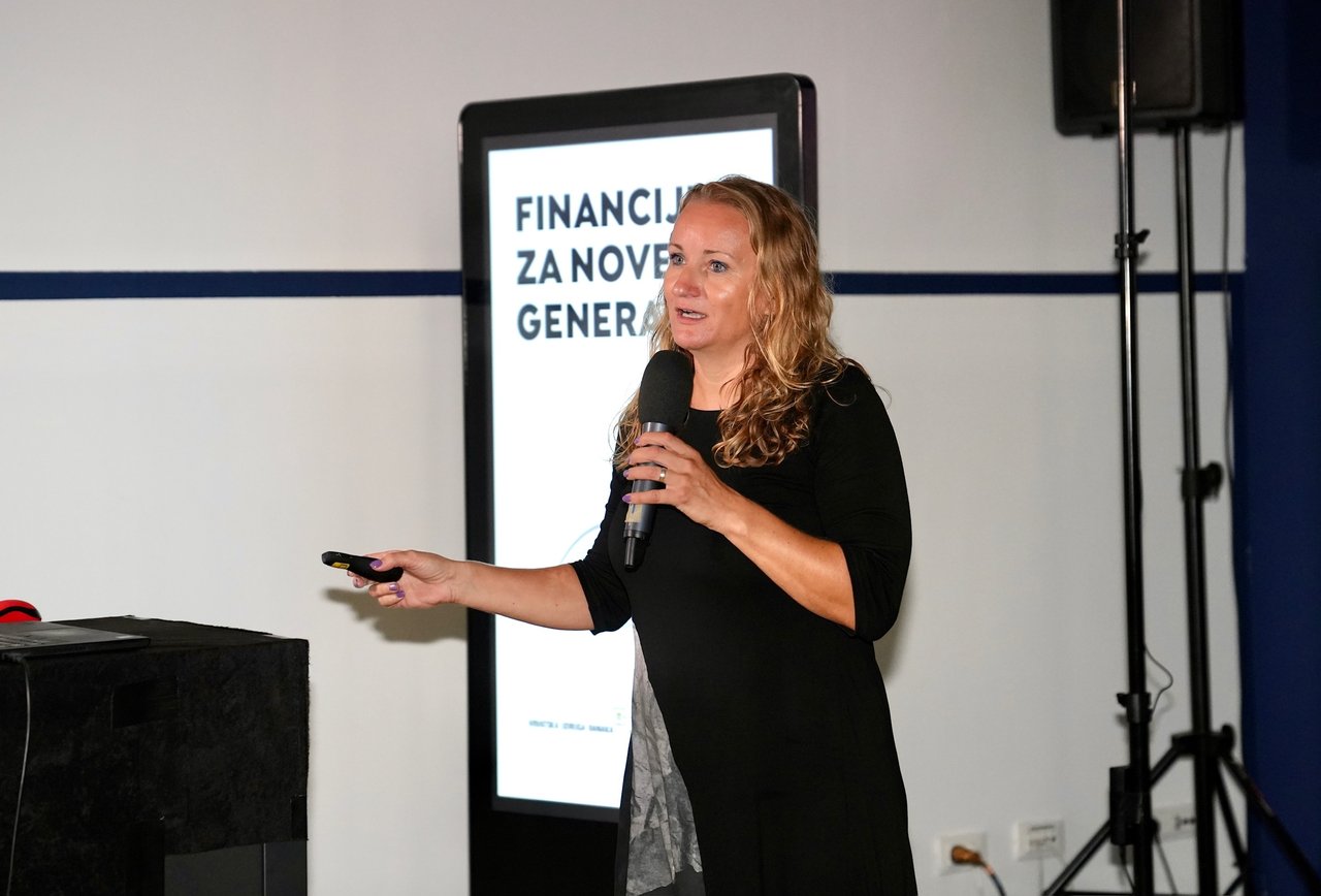 Obwohl viele uns suchen, ist es gut, einen Geschäftsplan für sich selbst zu schreiben