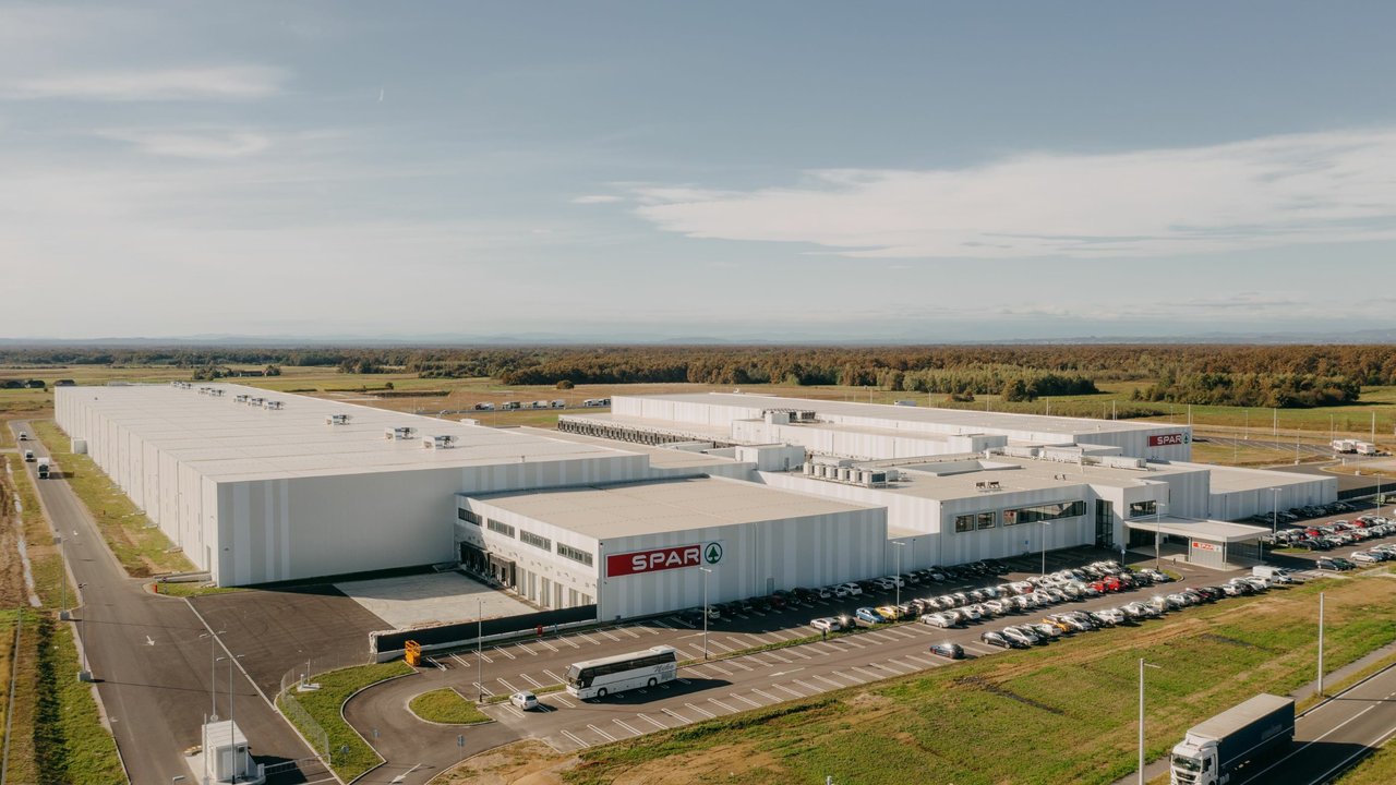 <p>Spar logistički centar u Donjoj Zdenčini</p>