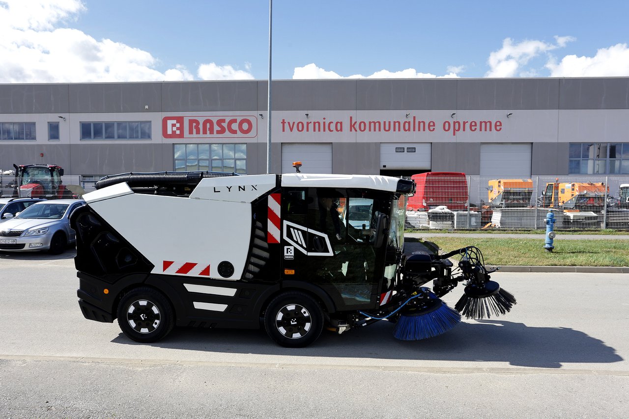 Rasco bestätigt globale Wettbewerbsfähigkeit mit Lieferung eines Kehrfahrzeugs nach Australien