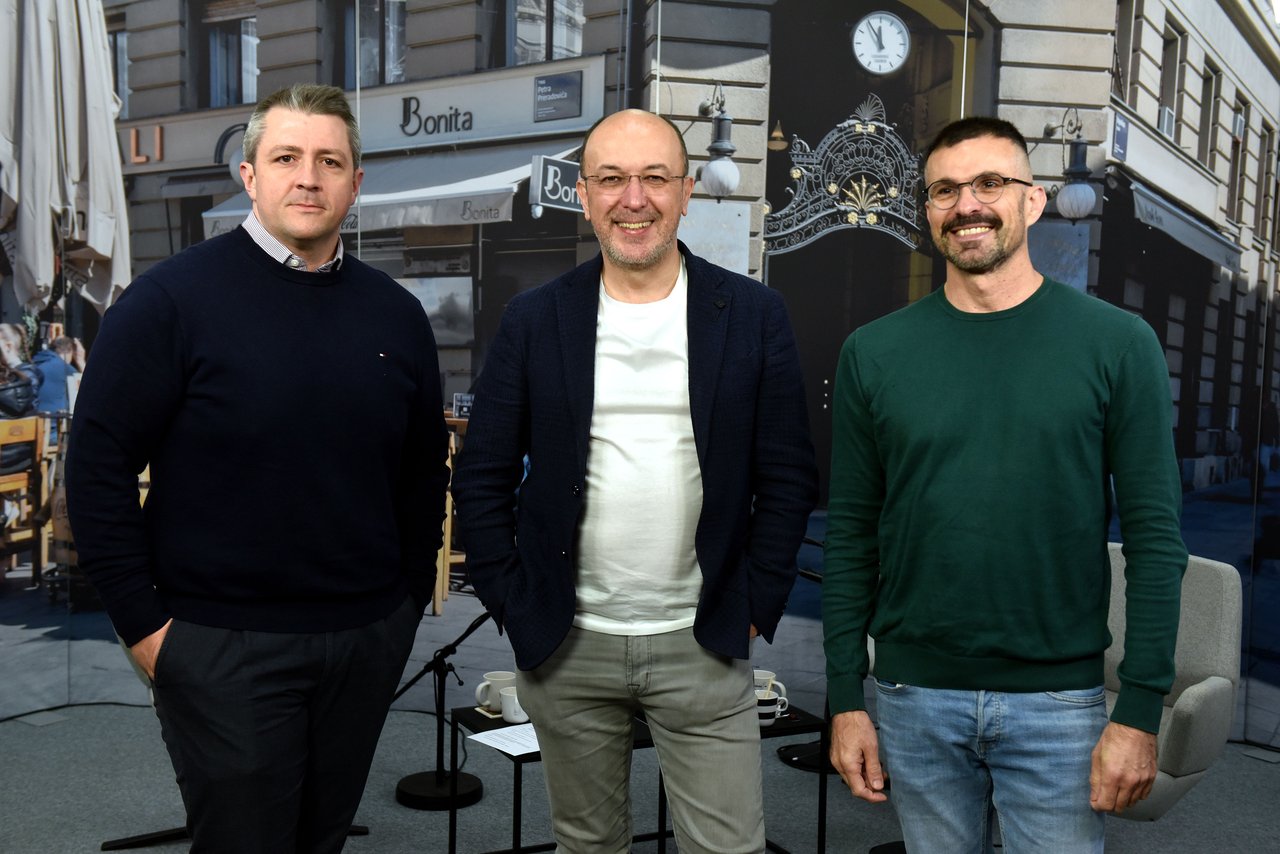 Robo-Advisor für Investitionen: Klein anfangen und nicht auf das warten, was von Ihrem Gehalt übrig bleibt