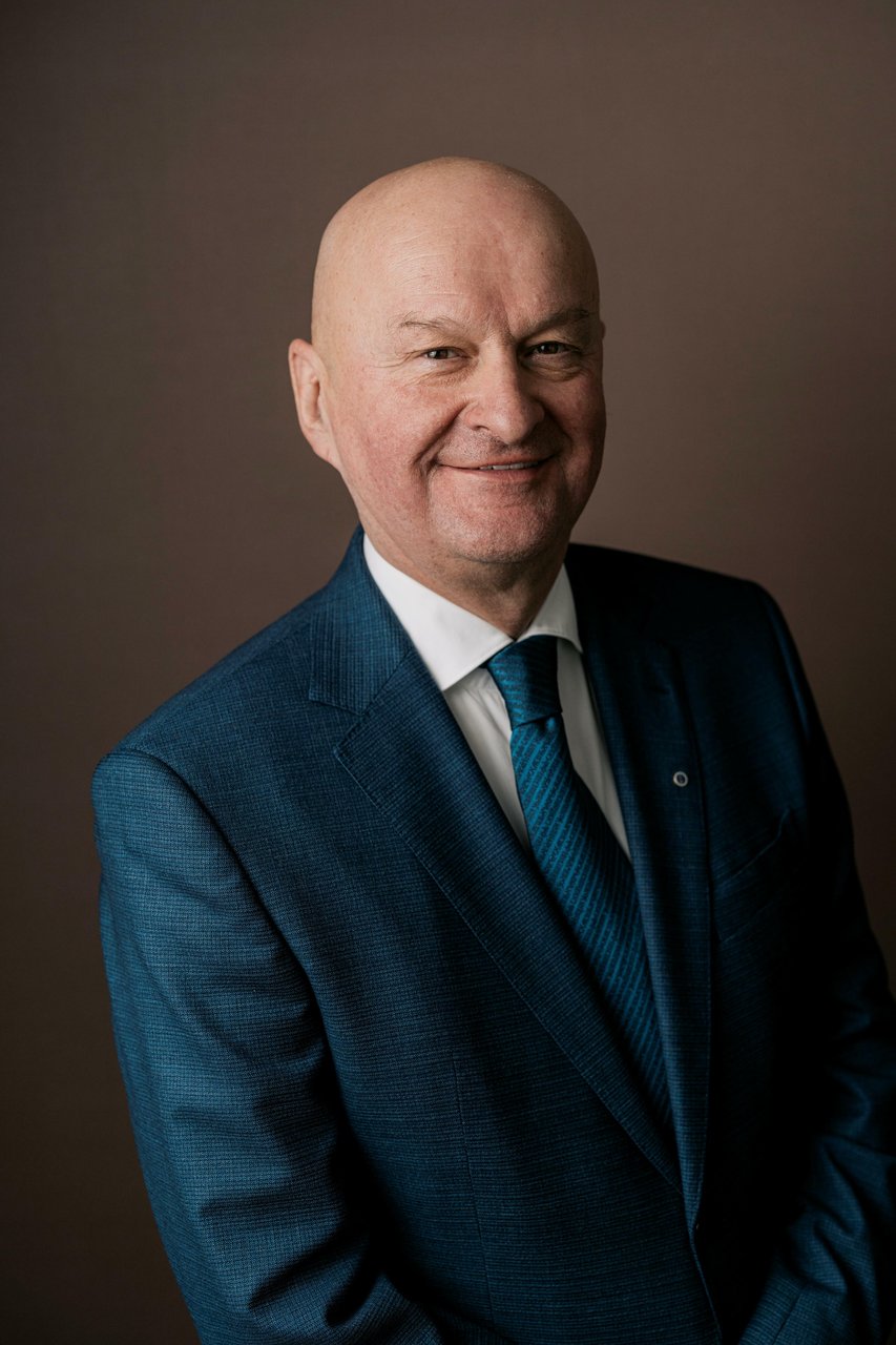 Bosqarov Mplus enters Africa by acquiring South African PLP Group