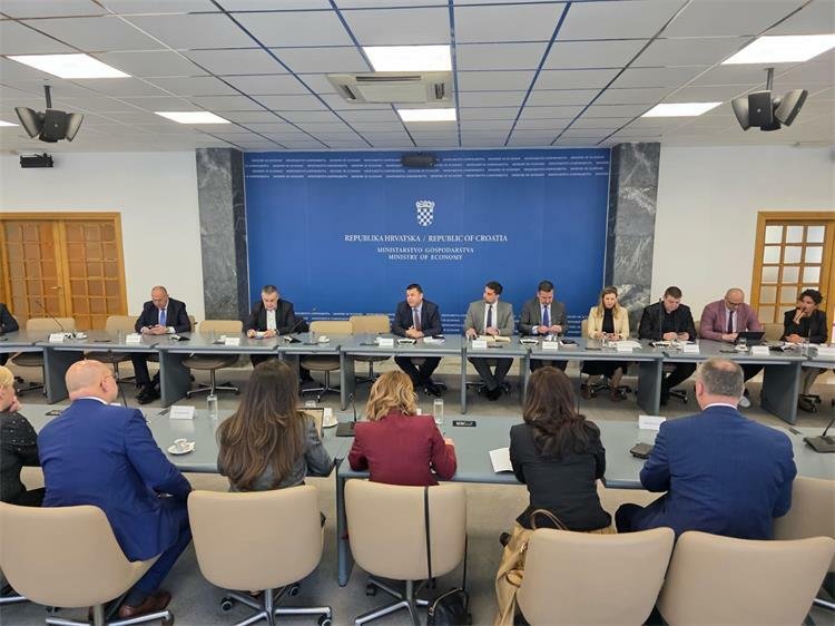 Međuresornome povjerenstvu za praćenje i analizu stanja izvoza u SAD