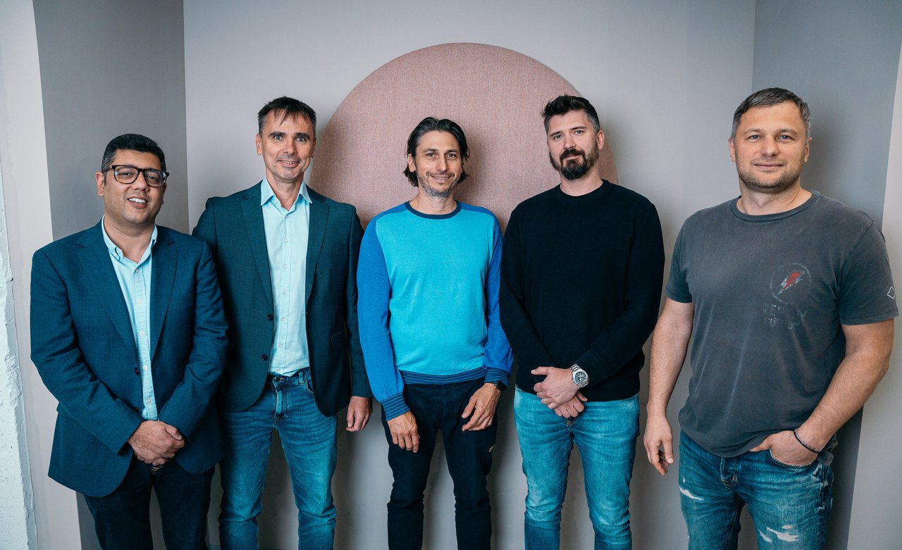 Bosqar Invest Unternehmen starten KI-Kundenservice-Plattform