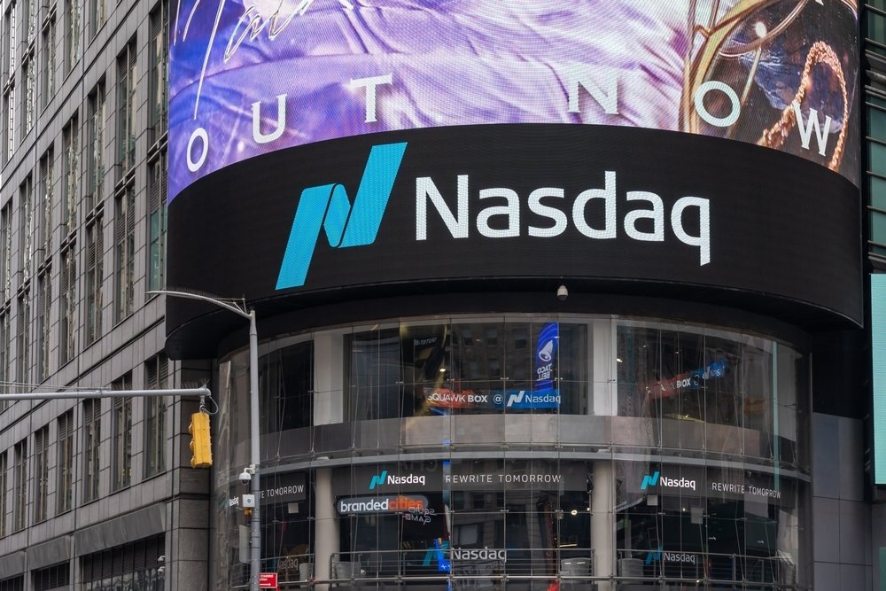 Dow Jones fällt, Nasdaq steigt dank Technologiewerte