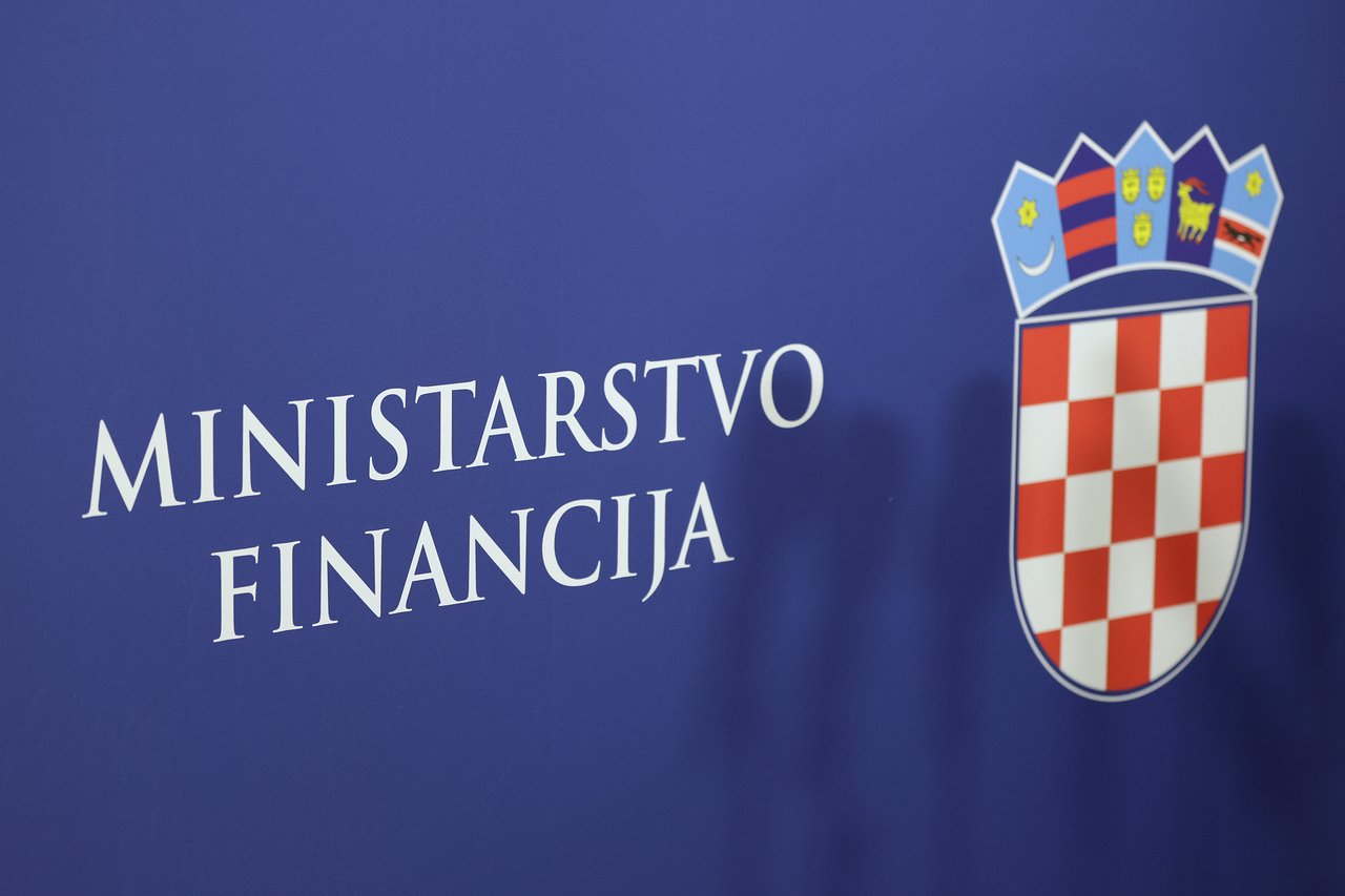 Aufgrund des neuen Gesetzes, Investitionsstagnation, hat das Finanzministerium eine Erklärung abgegeben