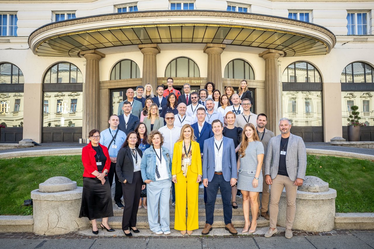 Das Ministerium für Wirtschaft stärkt die Managementkapazitäten von KMU durch SkillUp