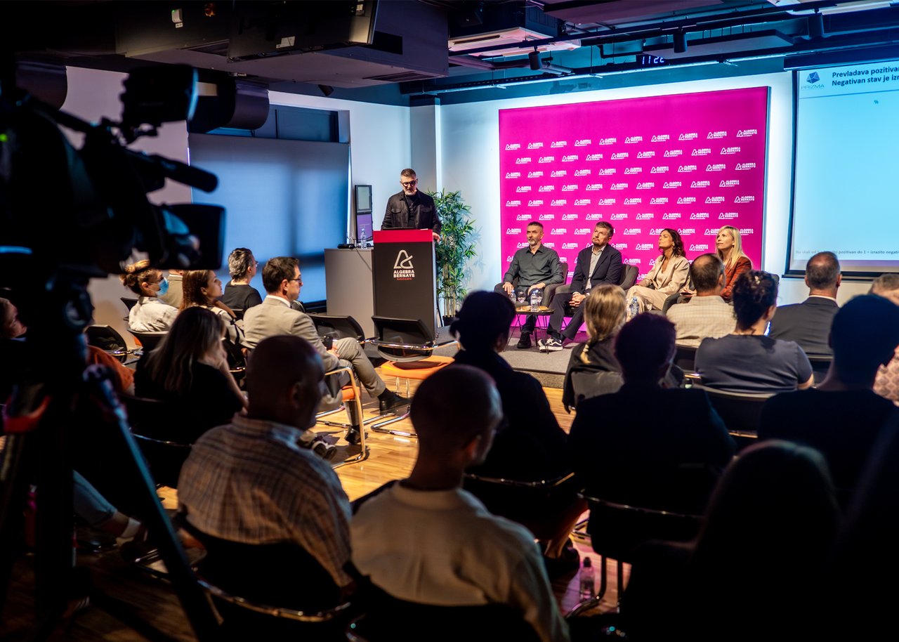 Kroaten Nutzen Zunehmend KI, Doch Vertrauen Bleibt Niedrig