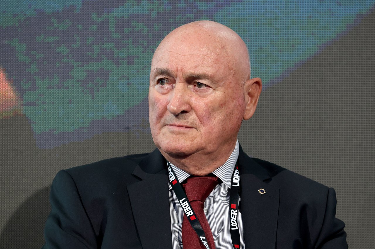 Gute Ergebnisse mit Champion haben zur Übernahme der Marke Dockers geführt