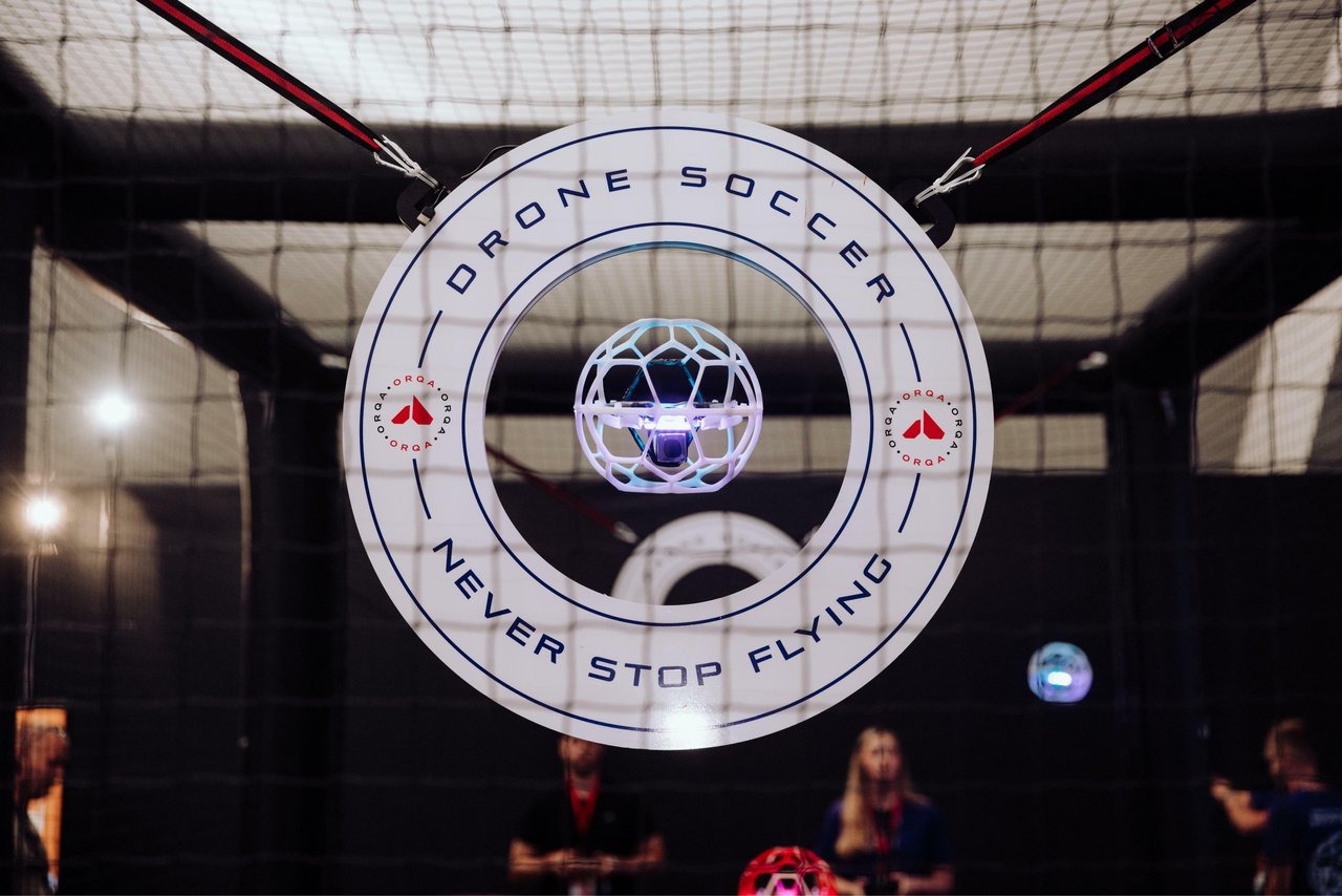 STEM-Lernen durch E-Sport: Orqa stellt DroneSoccer vor