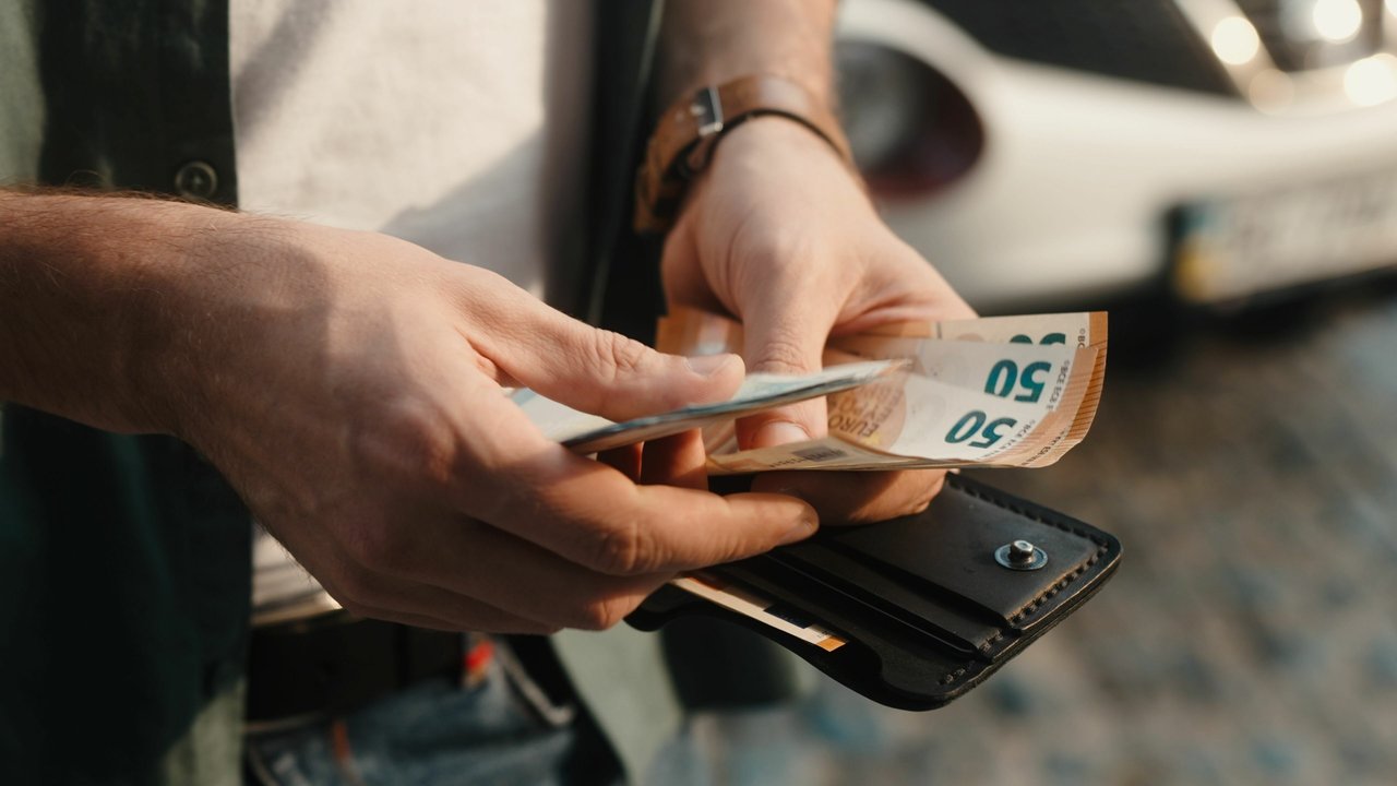 Durchschnittsgehalt für September 1.456 Euro: Zwei Drittel verdienen weniger als den Durchschnitt