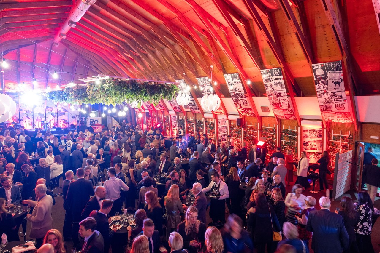 Sehen Sie, wie wir das 20-jährige Jubiläum von Lider gefeiert haben