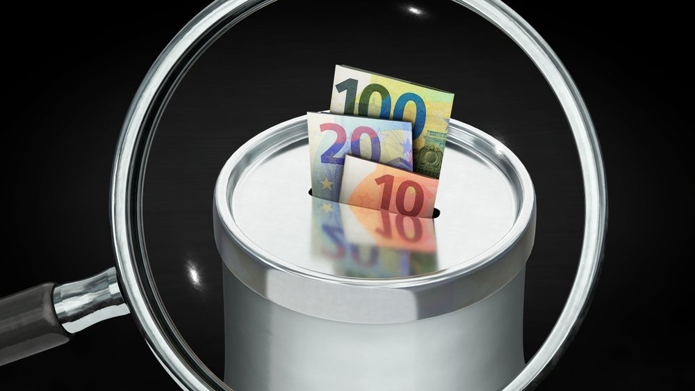 AEM übernimmt die Kontrolle über politische Werbung, Geldstrafen von bis zu €133.000