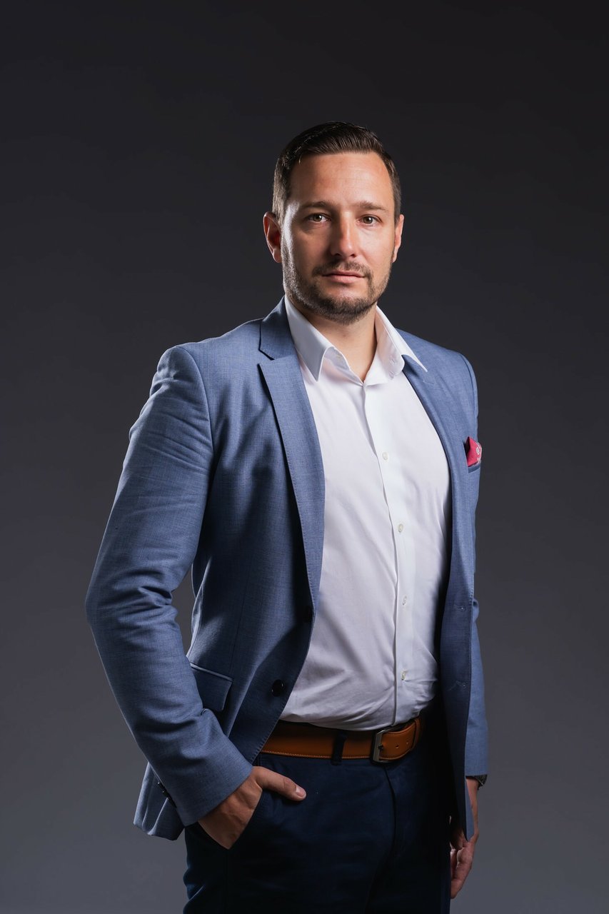 Sanjin Dokoza (Hertz): Kroatische Unternehmer erkennen langfristige Leasingverträge als Einsparungen an