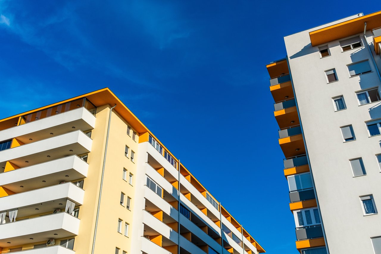 Verlangsamung auf dem Immobilienmarkt: Preise steigen, Nachfrage schwächt sich ab