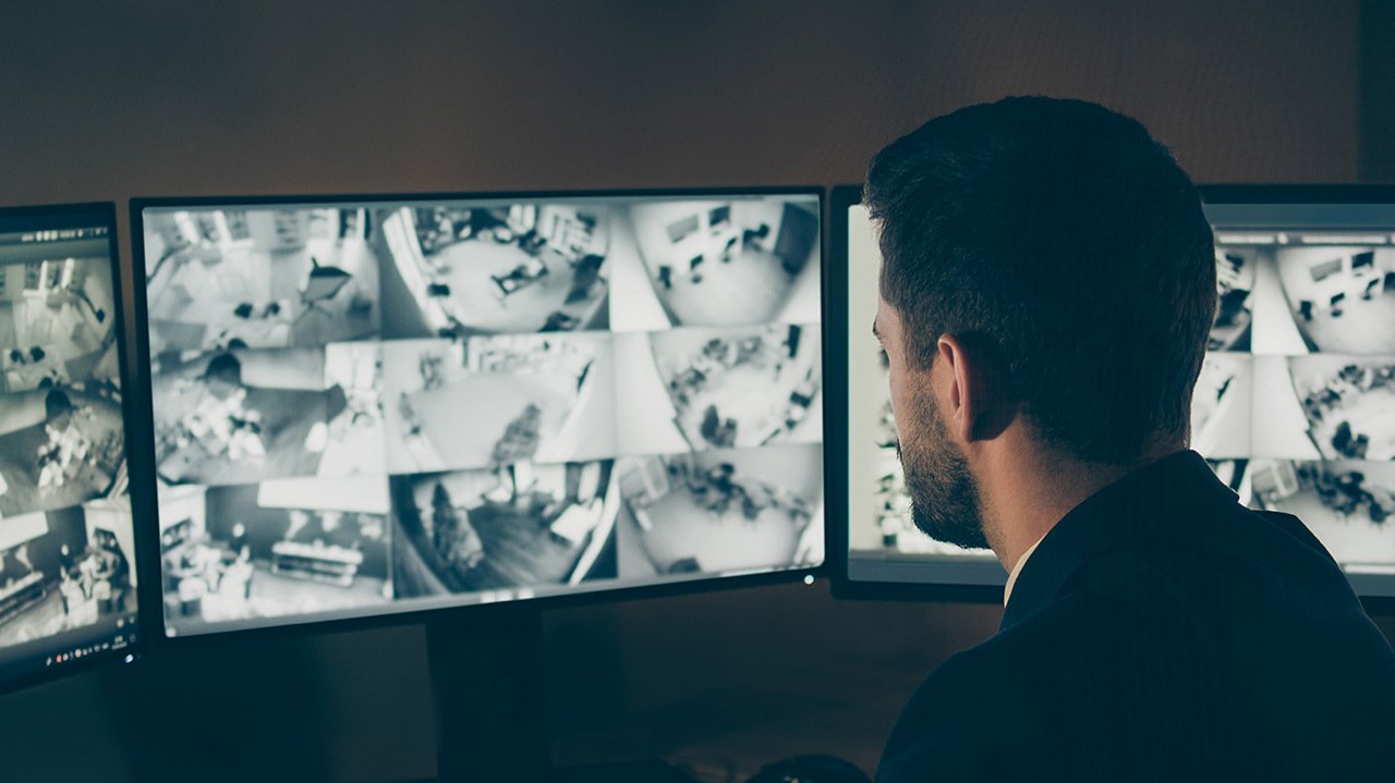 KI-Videoüberwachungssystem, das die Sicherheit in jedem Raum verbessert