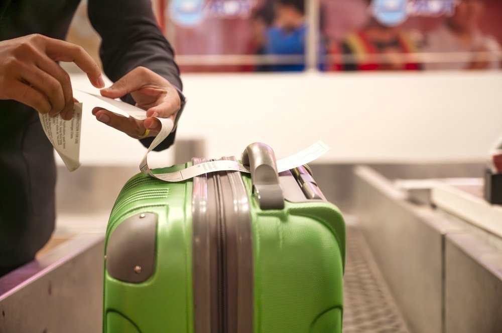EU wants free luggage, airlines announce more expensive flights