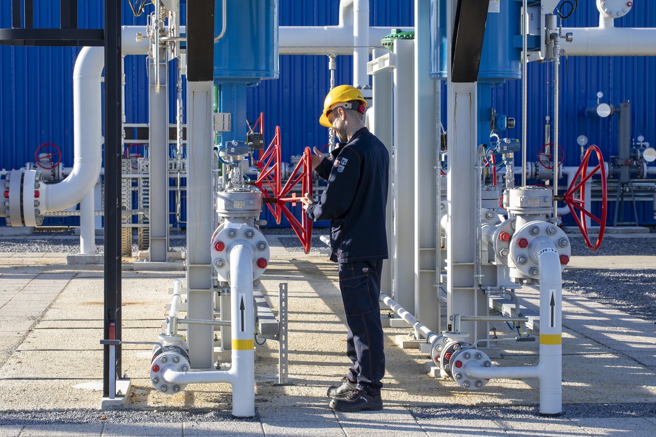 Gas Prices Surge 80 Percent, Aluminum at Peak Due to Middle East Conflict