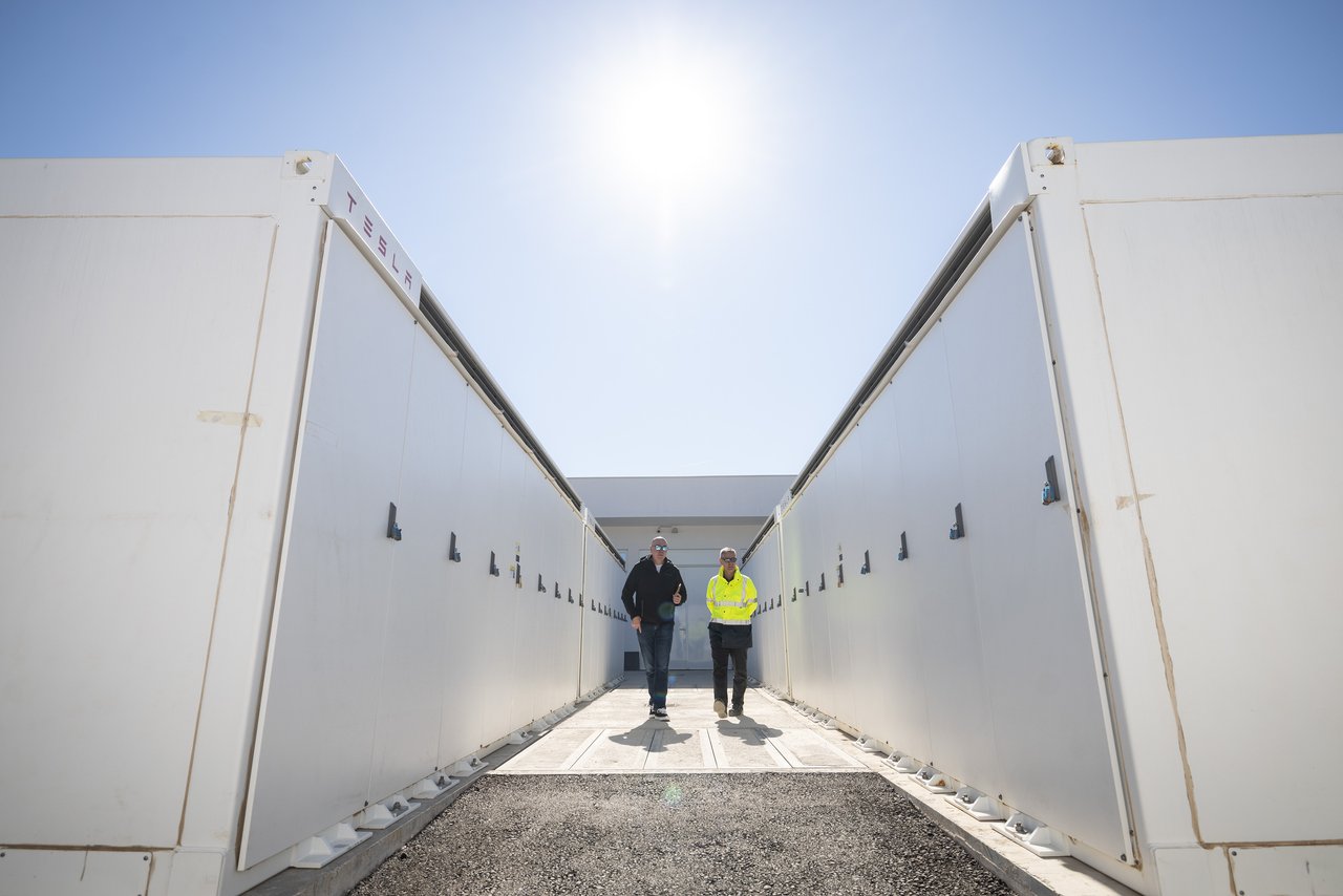 HGK : Les batteries bloquées par la bureaucratie, les projets RES perdent de l&rsquo;énergie