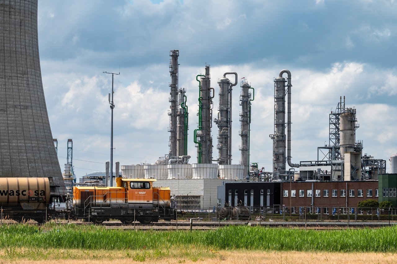 <p>BASF kemijska industrija</p>