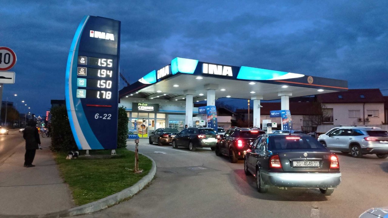 Décision du gouvernement : Baisse des prix des carburants à partir de demain