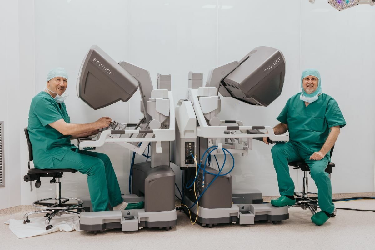 The First Hundred Da Vinci Surgeries at IMC Priora in Čepin