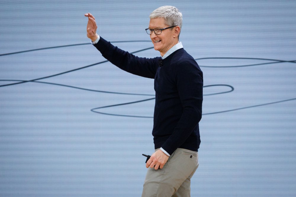Tim Cook quitte son poste de directeur chez Apple, nouveau responsable John Ternus