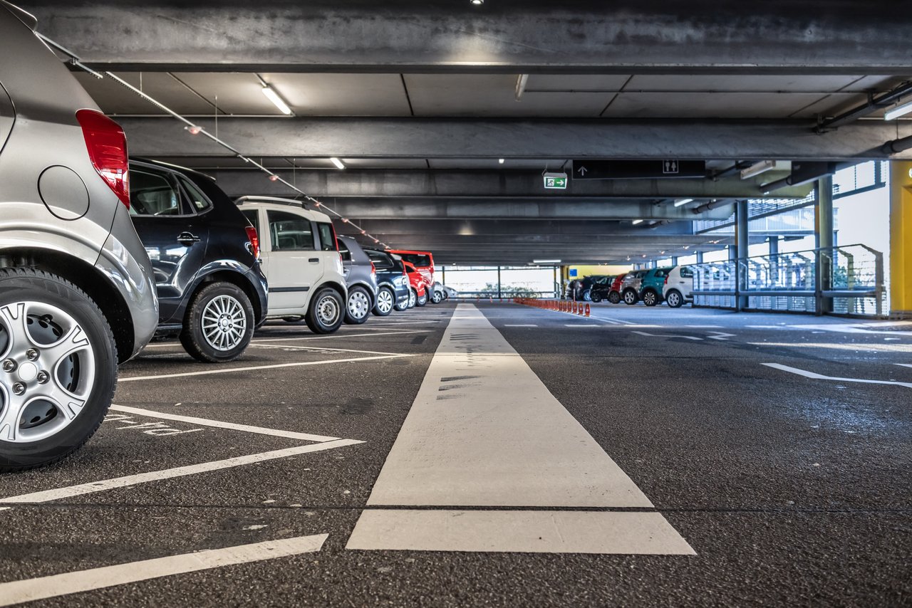 Is it more profitable to rent a garage or an apartment in Zagreb?
