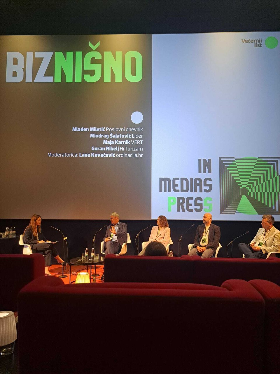 Les Médias de Niche Renforcent la Confiance à l&rsquo;Ère de l&rsquo;Intelligence Artificielle