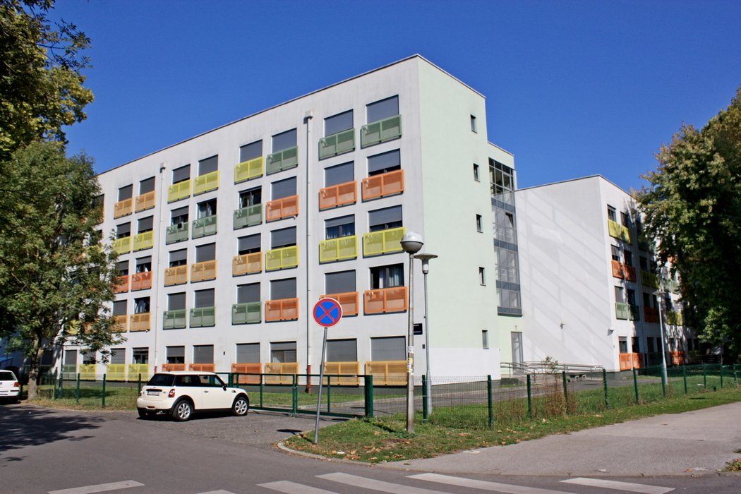 <p>Studentski dom</p>