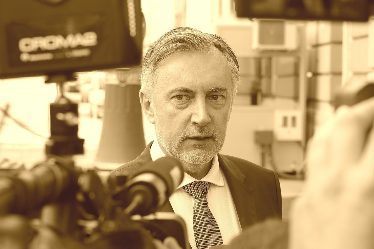 Miroslav Škoro : De chanteur à homme politique, docteur en économie et entrepreneur