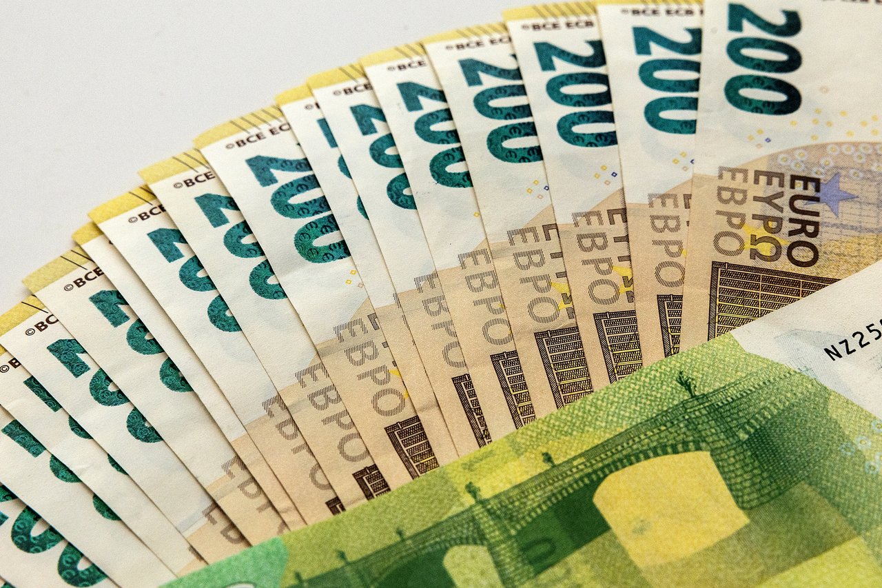 Nettovermögen der Pensionsfonds stiegen im Juli auf 28,8 Milliarden Euro