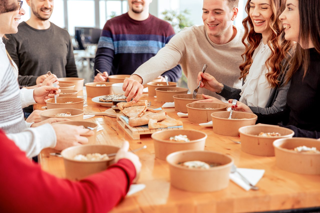 Quand le déjeuner au travail cesse d&rsquo;être la question : &lsquo;Qu&rsquo;est-ce qu&rsquo;on mange aujourd&rsquo;hui ?&rsquo;