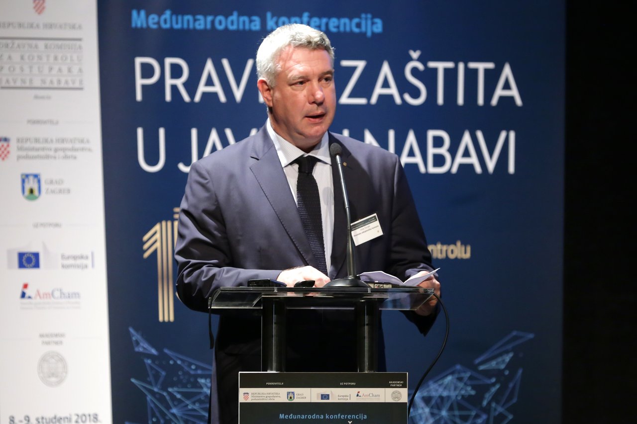 <p>Josip Šurjak</p>