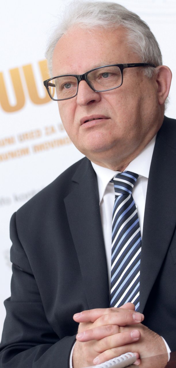 Očito je da Mađari više ne prodaju Inu i da se vraćaju pregovorima