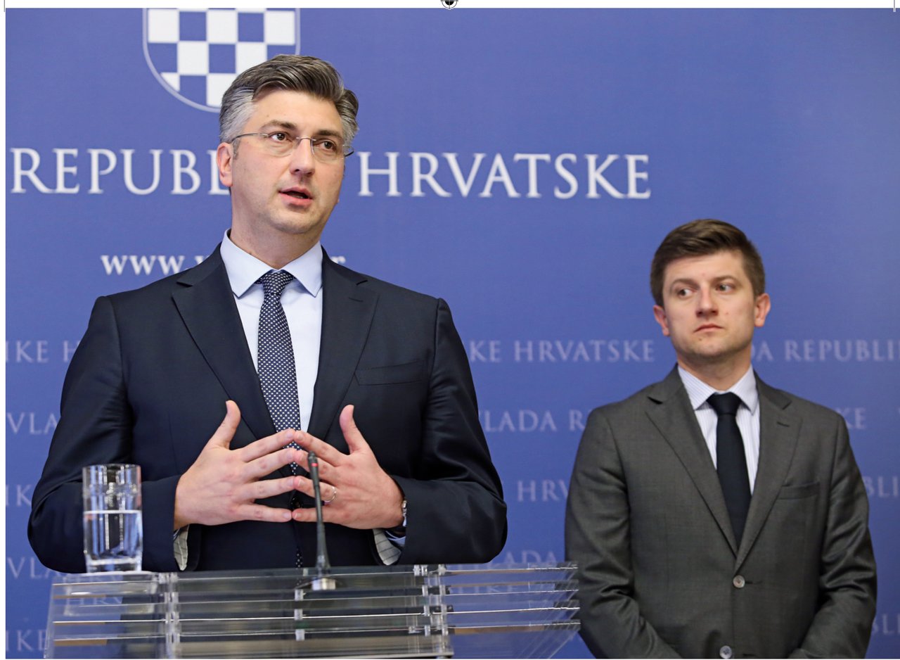 PRORAČUN U TRI GODINE PNrAoRraAčSuTnAuOtr1i2gPodOiSnTeOn