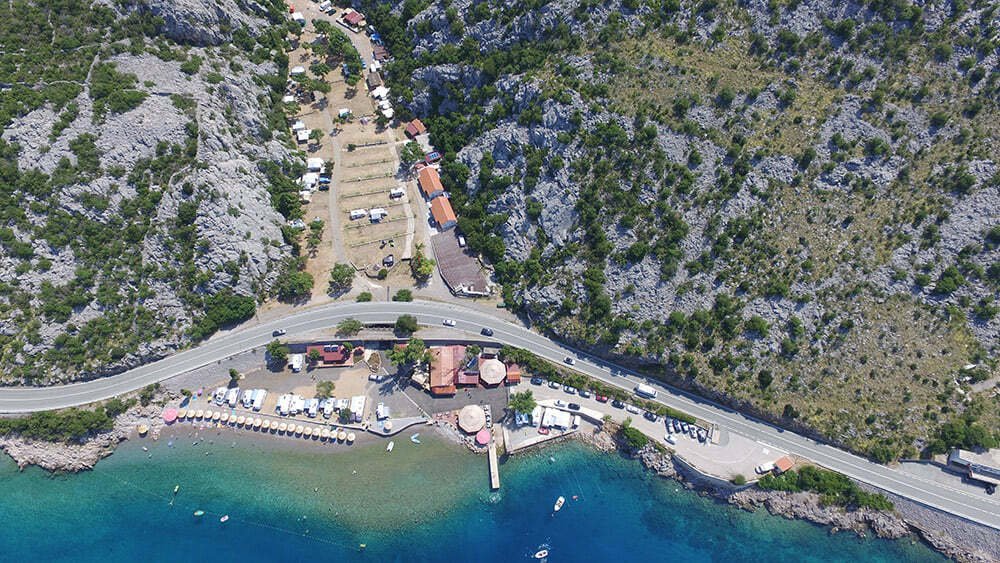 Ejecutivo sobre la Ciudad de Senj: El Campamento ‘Rača’ está a la Venta ...